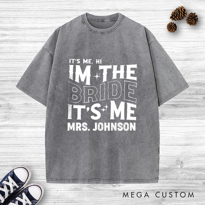 Personalized Modern Vintage It's Me Bride and Groom Matching Wedding Couple Washed T-Shirt