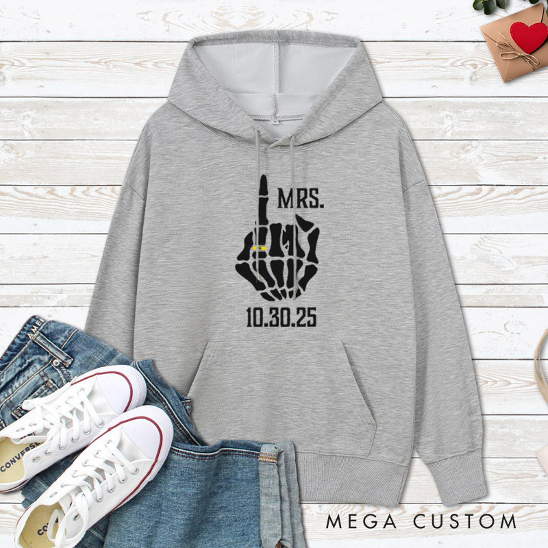 Personalized Funny Gesture Skeleton Mr and Mrs Matching Wedding Couple Hoodie