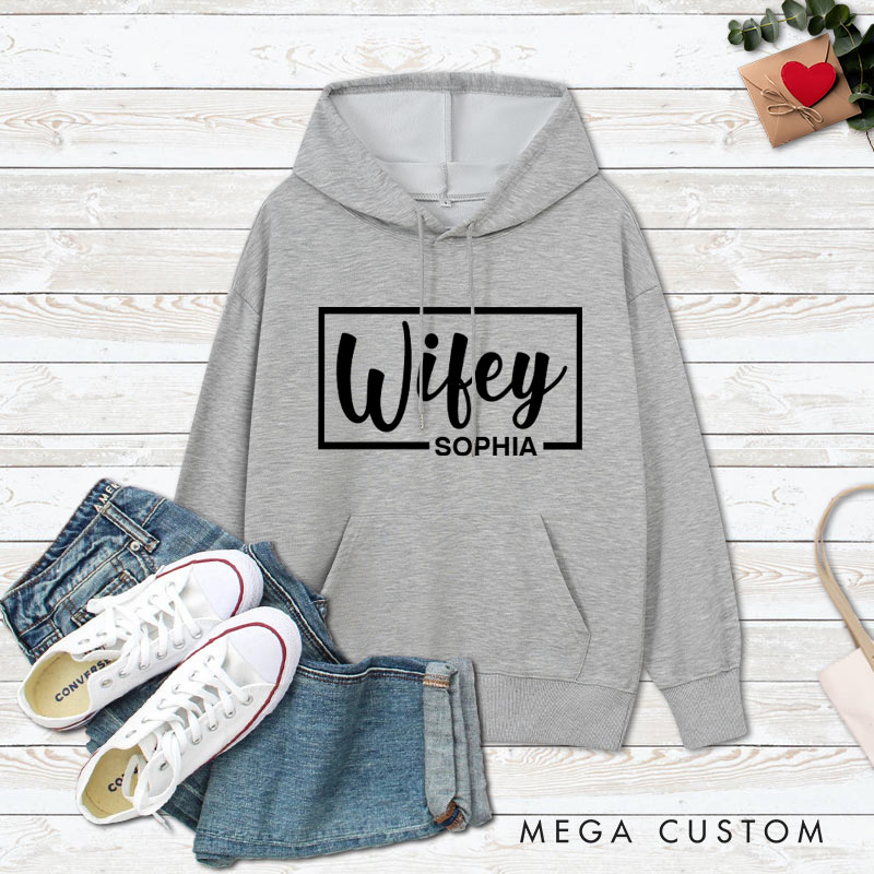 Personalized Couple Hubby and Wifey Matching Hoodie with Name Couple Valentine's Day Sweatshirt for Husband Wife Hubby Wifey