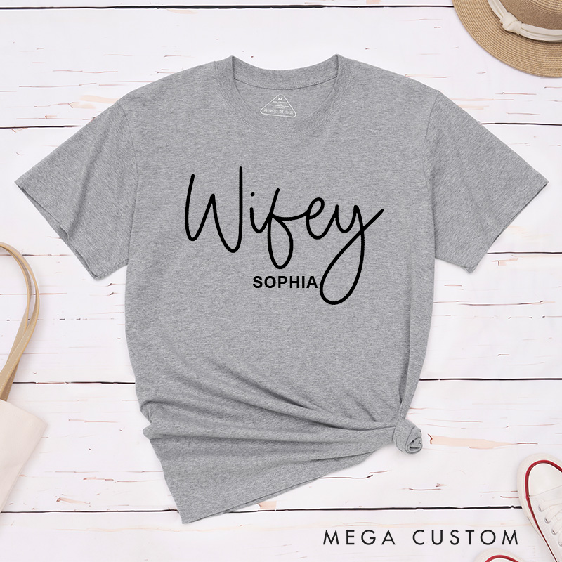 Personalized Couple Handwritten Hubby and Wifey Matching T-Shirt Valentine's Day Classic T-Shirt for Husband Wife Mr. and Mrs. Unisex Gift
