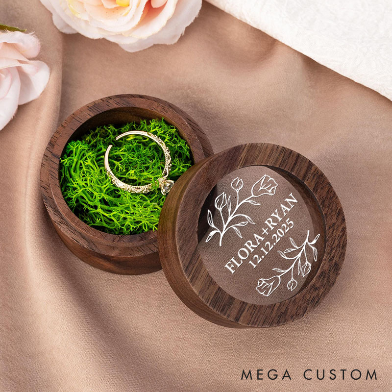 Personalized Couple Wedding Rose Wreath Wooden Ring Box Custom Newlyweds Name Round Ring Box with Acrylic Cover Engagement Ring Box Husband Wife Gift