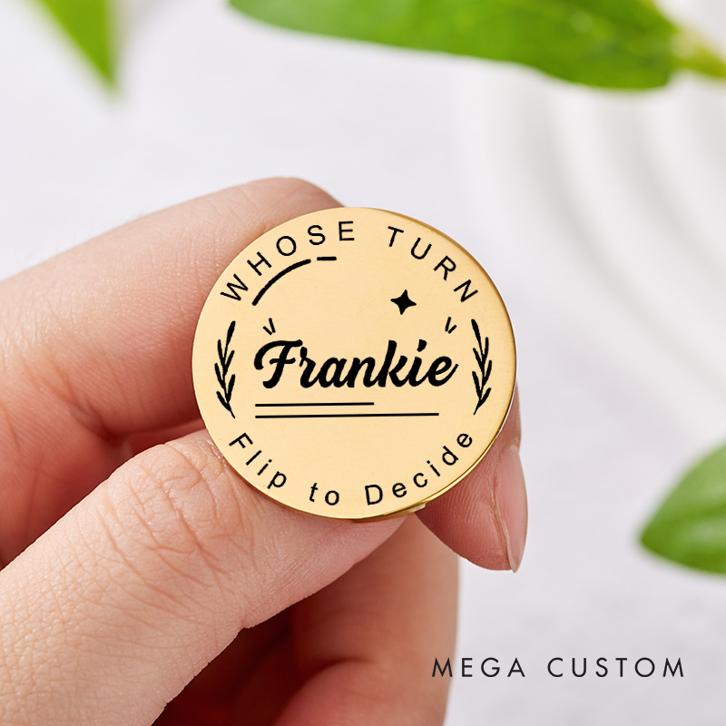 Personalized Couple Name with Wreath Decision Coin Newlyweds Whose Turn Flip to Decide Coin Valentine's Day Gift for Boyfriend Girlfriend Husband Wife