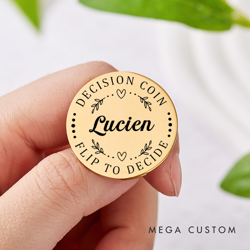 Personalized Couple Name with Heart Decision Coin Newlyweds Wreath Flip to Decide Coin Valentine's Day Gift for Boyfriend Girlfriend Husband Wife