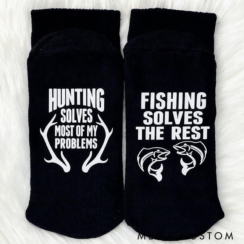 Personalized Funny Fishing and Hunting Socks Bird Hunting Men Novelty Socks Fisherman Boyfriend Husband Stocking Comfortable and Breathable Perfect Gift for Outdoor Enthusiasts and Sports Lovers
