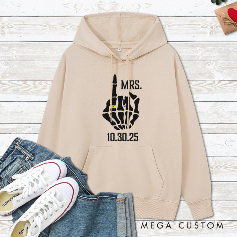 Personalized Funny Gesture Skeleton Mr and Mrs Matching Wedding Couple Hoodie