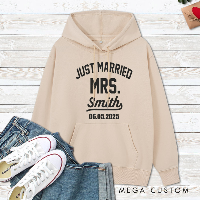 Personalized Classic Just Married Mr and Mrs with Date Wedding Couple  Hoodie