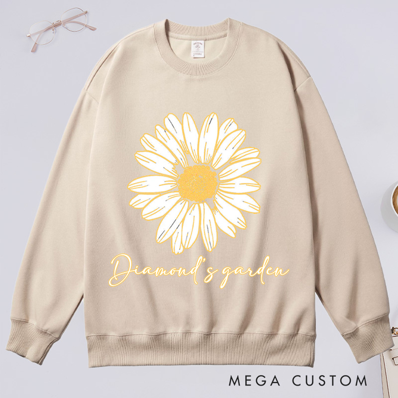 Personalized Daisy Classic Sweatshirts Wildflower Sweatshirt Gardener Sweatshirt with Name Plant Lover Gift Gardening Gift Gardener Gift