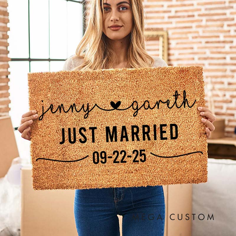 Personalized Couple Just Married Doormat Custom Newlyweds First Name with Heart Door Mat Mr and Mrs Hubby Wifey Husband Wife Gift for Him Her