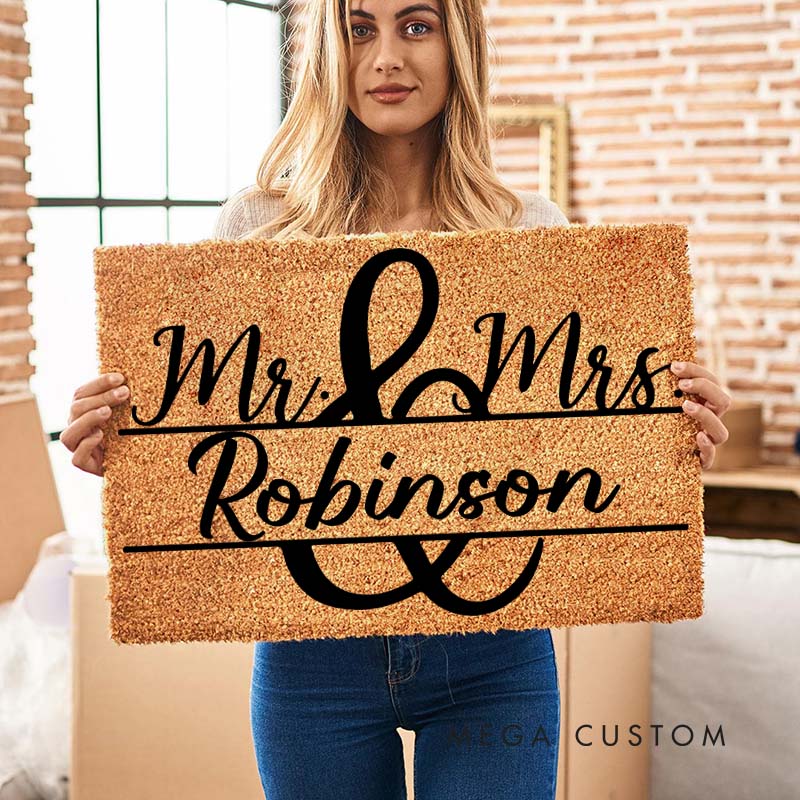 Personalized Couple Mr and Mrs Last Name Doormat Custom Newlyweds Door Mat Hubby Wifey Valentine's Day Doormat Wedding Husband Wife Gift for Him Her
