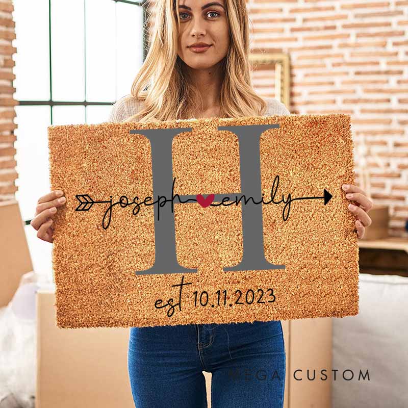 Personalized Couple Initial Anniversary Doormat Romantic Couple Last Name Design Doormat with Arrow Heart Husband Wife Wedding Anniversary Doormat