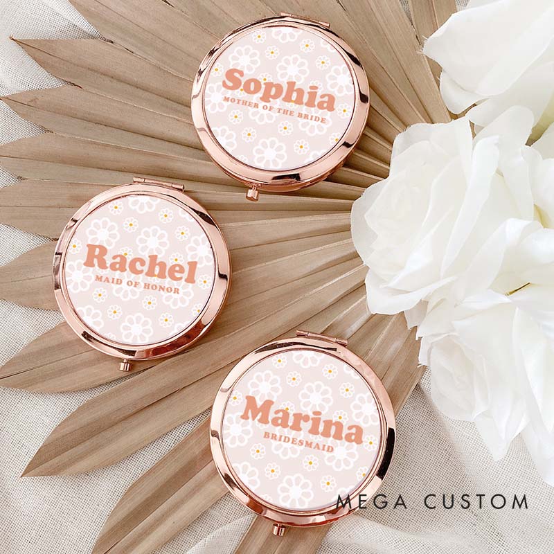 Personalized Bridesmaid Daisy Floral Mirror Custom Bride Name Compact Mirror Bachelorette Party Mirror Bridesmaid Proposal Bridal Shower Gift for Her