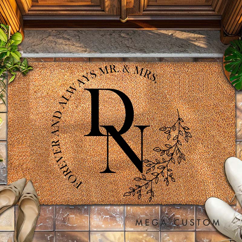 Personalized Couple Forever and Always Mr. and Mrs. Doormat Newlyweds Initials Door Mat Round Wreath Doormat Hubby Wifey Husband Wife Gift for Him Her