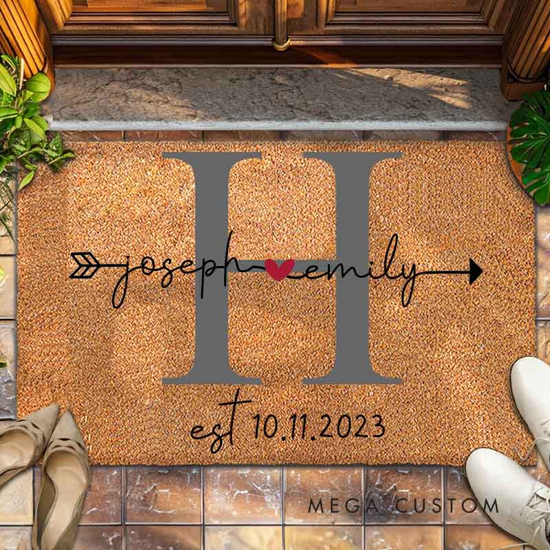 Personalized Couple Initial Anniversary Doormat Romantic Couple Last Name Design Doormat with Arrow Heart Husband Wife Wedding Anniversary Doormat