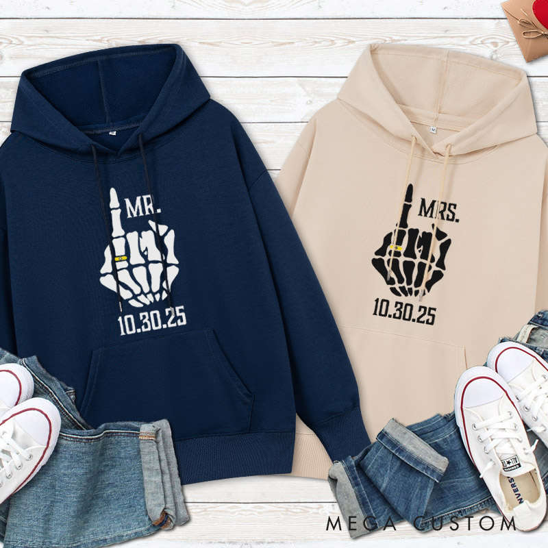 Personalized Funny Gesture Skeleton Mr and Mrs Matching Wedding Couple Hoodie