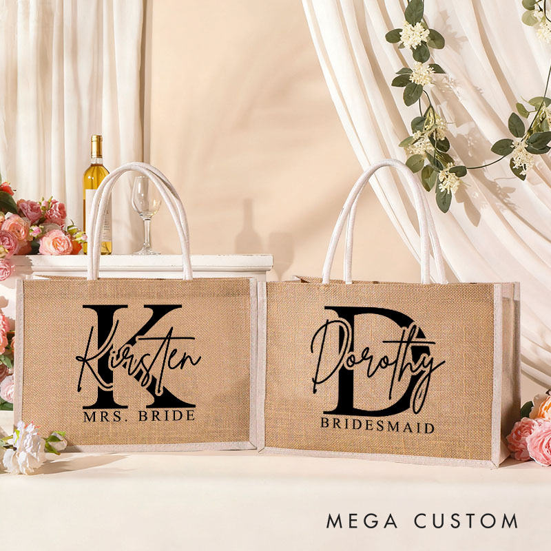 Personalized Bridesmaid Burlap Tote Bag Custom Bride Initials Tote Bag with White Side Wedding Jute Beach Bag Bridal Shower Bachelorette Party Gift