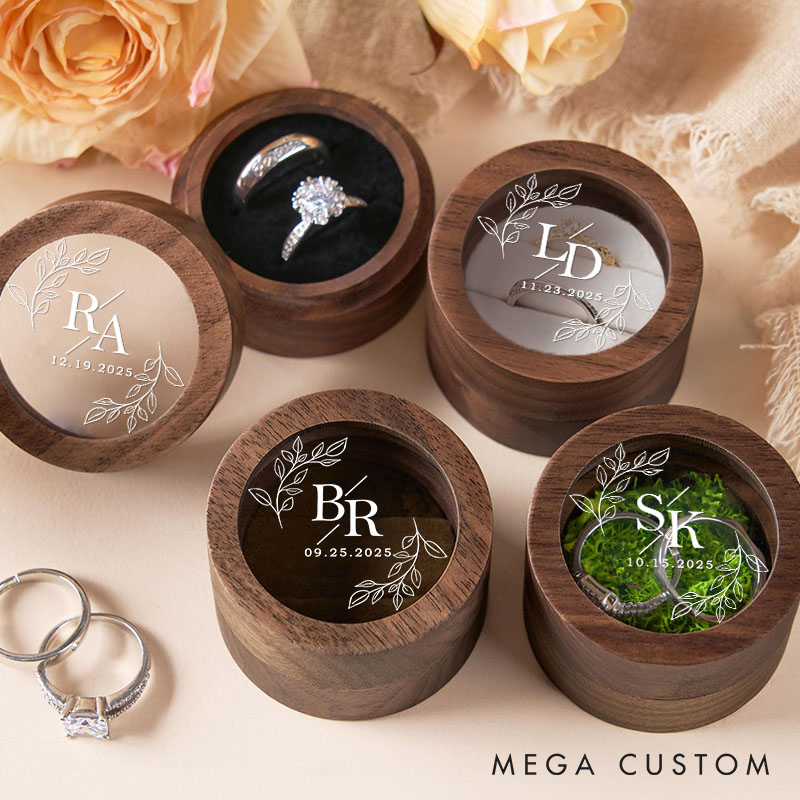 Personalized Couple Wedding Round Leaf Wreath Wooden Ring Box Newlyweds Initials Round Ring Box with Acrylic Cover Husband Wife Engagement Ring Box