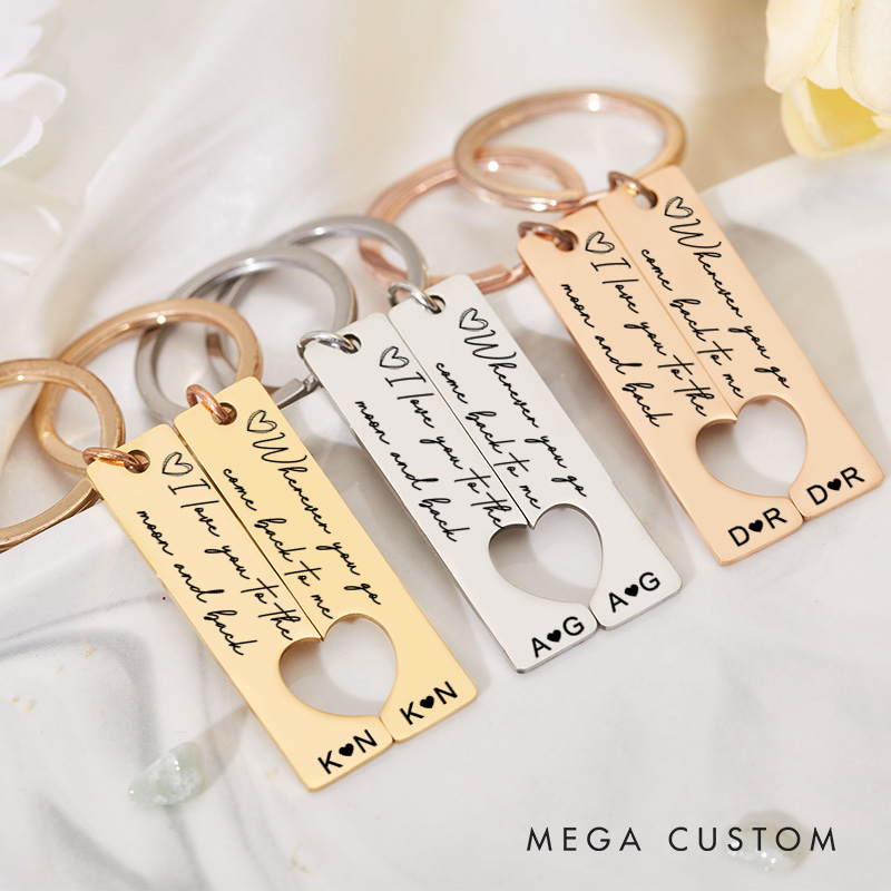 Personalized Couple I Love You to the Moon and Back 2pcs Matching Heart Keychain Couple Valentine's Day Gift for Boyfriend Girlfriend Husband Wife