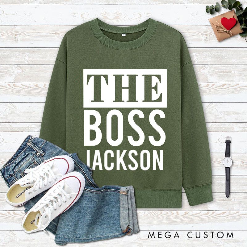 Personalized Couple Minimalist The Boss and The Real Boss Matching Sweatshirt Couple Valentine's Day Sweatshirt for Husband Wife Boyfriend Girlfriend