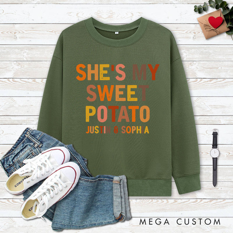 Personalized Couple Retro She's My Sweet Potato and I Yam Matching Sweatshirt Couple Thanksgiving Sweatshirt for Husband Wife Boyfriend Girlfriend