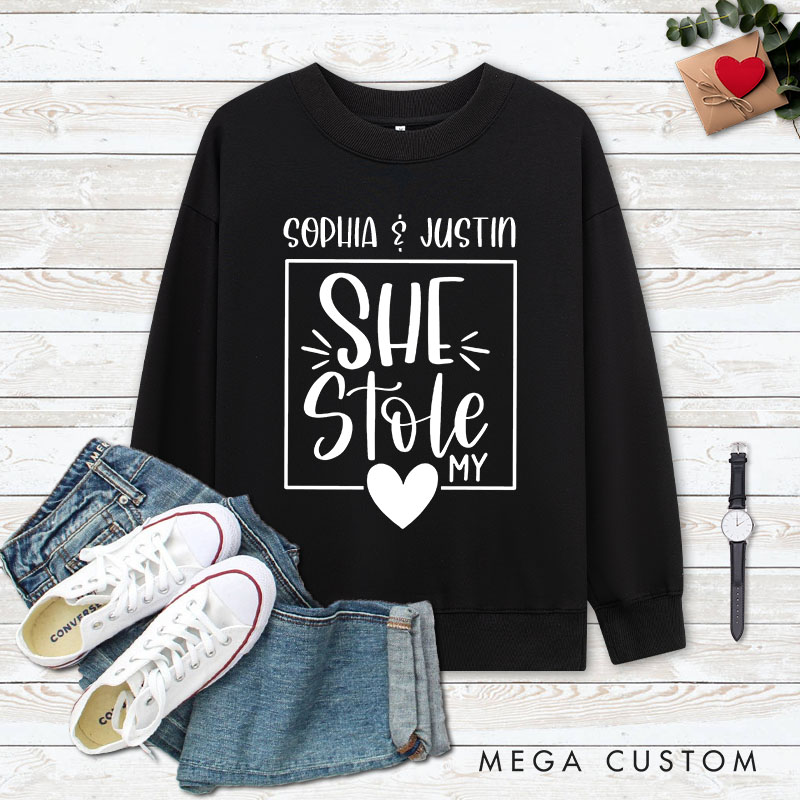 Personalized Couple Playful She Stole My Heart and and I'm Keeping It Sweatshirt Valentine's Day Sweatshirt for Husband Wife Boyfriend Girlfriend