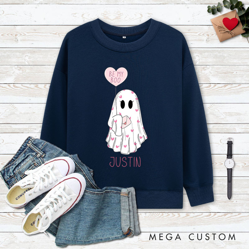 Personalized Couple Ghost Holding Heart Be My Boo Matching Sweatshirt Couple Valentine's Day Sweatshirt for Husband Wife Boyfriend Girlfriend