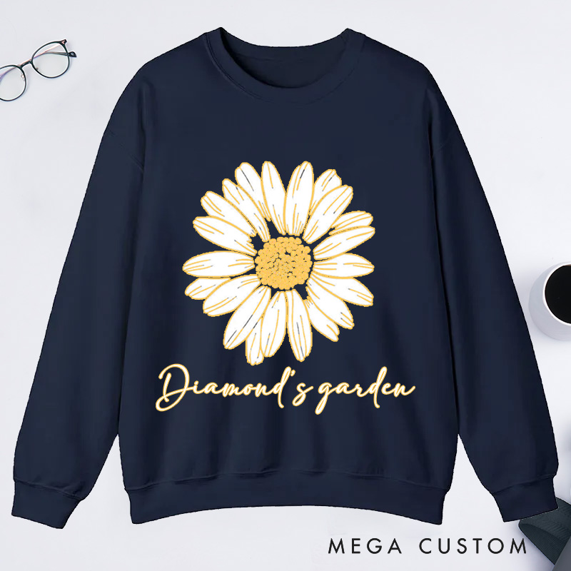 Personalized Daisy Classic Sweatshirts Wildflower Sweatshirt Gardener Sweatshirt with Name Plant Lover Gift Gardening Gift Gardener Gift