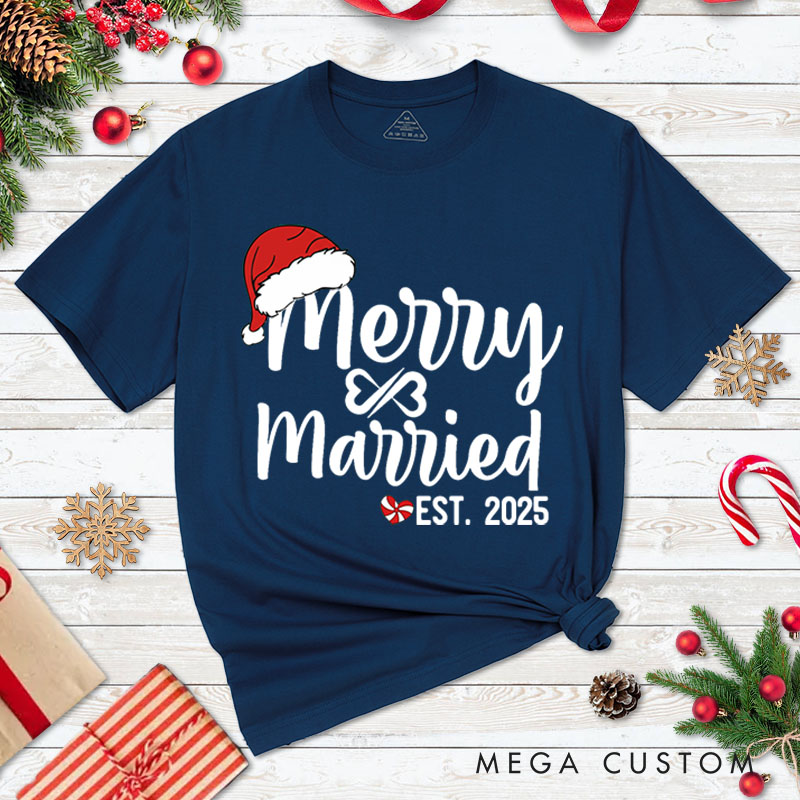 Personalized Couple Merry and Married Christmas T-Shirt Custom Newlyweds Santa Hat Xmas Shirt for Husband Wife Married Tee Tops Christmas Gift