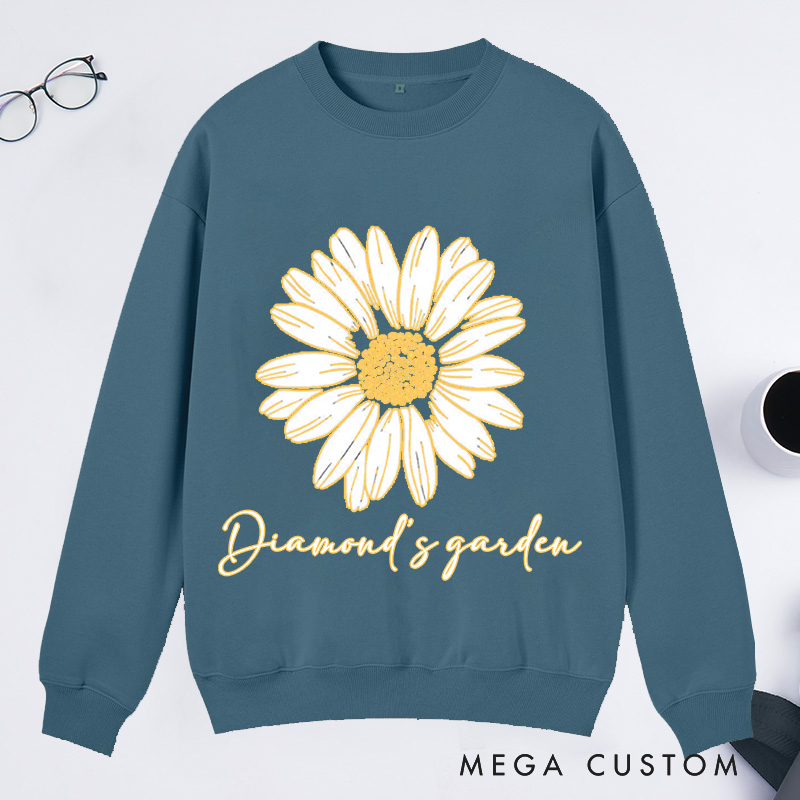 Personalized Daisy Classic Sweatshirts Wildflower Sweatshirt Gardener Sweatshirt with Name Plant Lover Gift Gardening Gift Gardener Gift