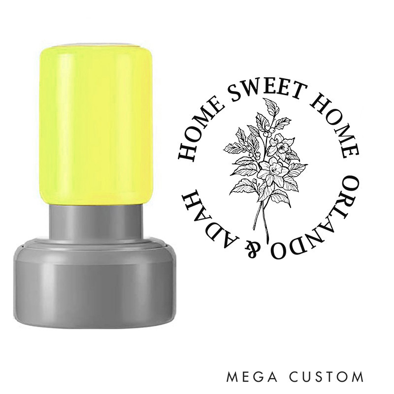 Personalized Round Housewarming Stamp Home Sweet Home Design December Birth Flower Holly Custom Names Decorative Stamp for New Homeowners Gifts