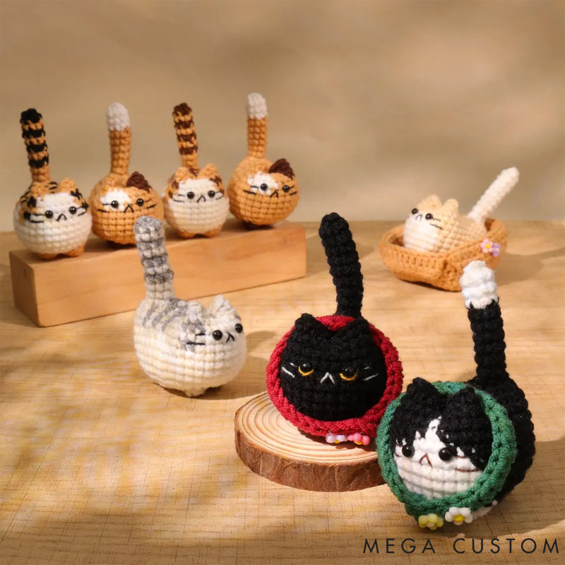 Personalized Crochet Mini Cat Keychain Crochet Cat Stuffed Animal Cute Gift for Cat Lovers Keychain