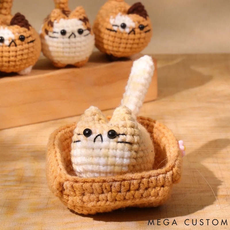 Personalized Crochet Mini Cat Keychain Crochet Cat Stuffed Animal Cute Gift for Cat Lovers Keychain