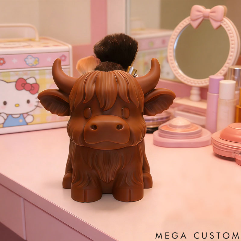 Personalized Highland Cow Desk Organizer and Makeup Brush Holder Gift for Pet Lover for Cow Lover