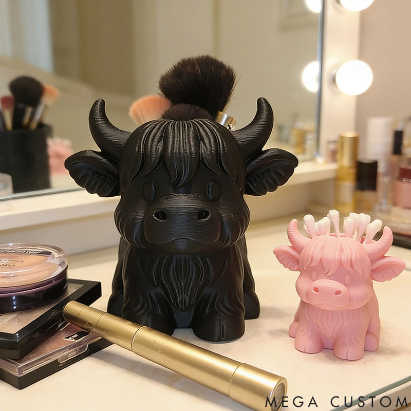 Personalized Highland Cow Desk Organizer and Makeup Brush Holder Gift for Pet Lover for Cow Lover