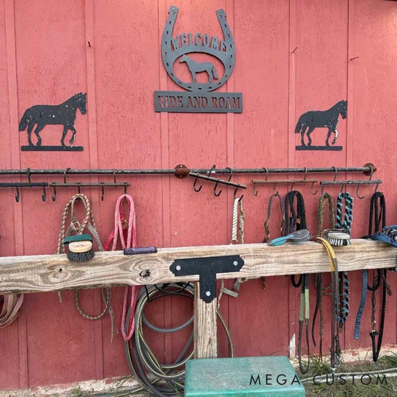 Personalized Horse Lover Horseshoe Welcome Metal Sign