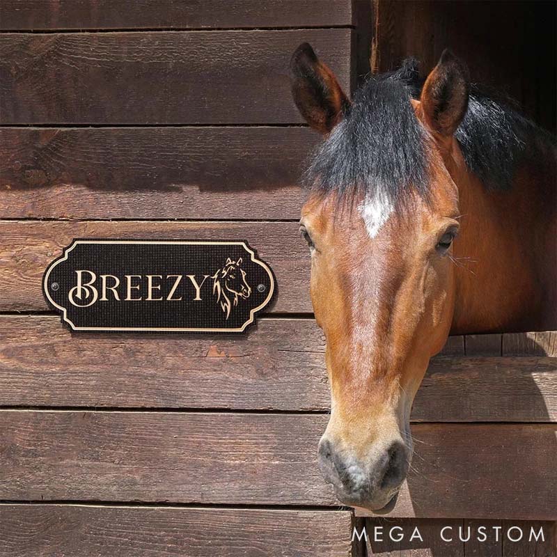 Personalized Horse Lover Retro Stable Horse Door Engraving Name Plates with Pattern Housewarming Gift