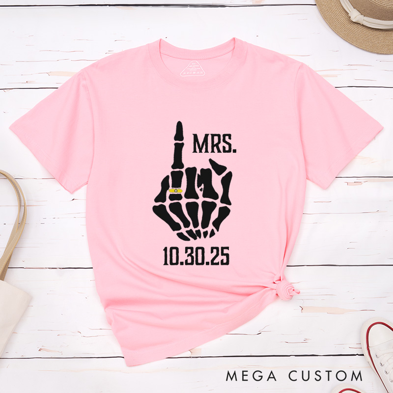 Personalized Funny Gesture Skeleton Mr and Mrs Matching Wedding Couple Classic T-Shirt
