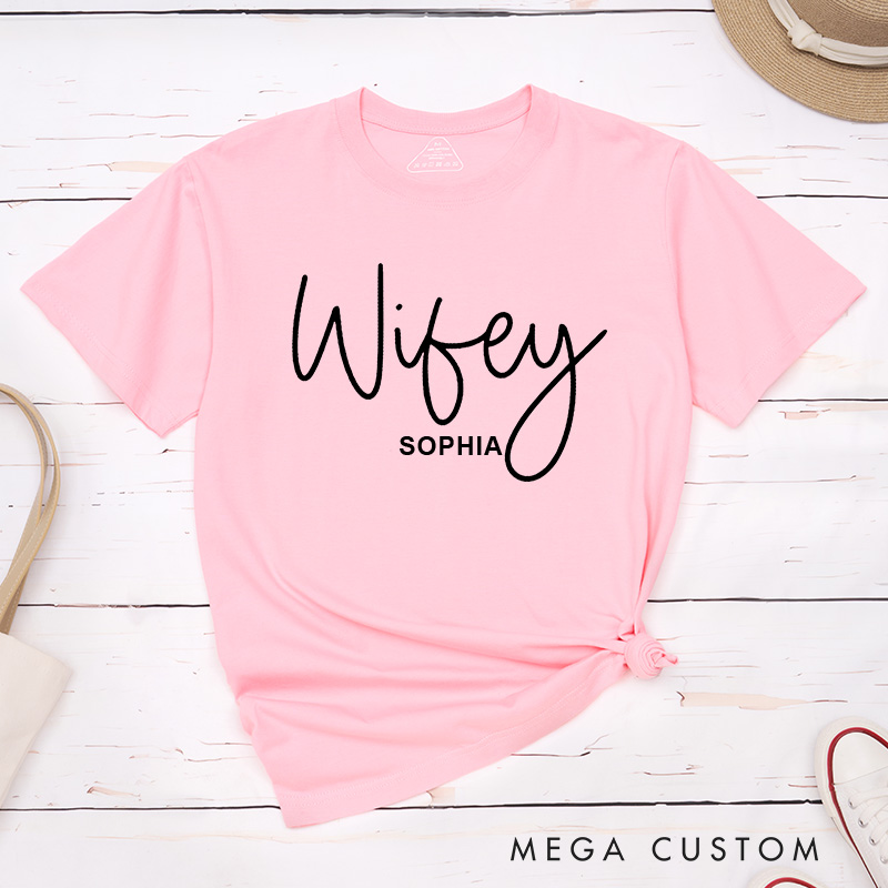 Personalized Couple Handwritten Hubby and Wifey Matching T-Shirt Valentine's Day Classic T-Shirt for Husband Wife Mr. and Mrs. Unisex Gift