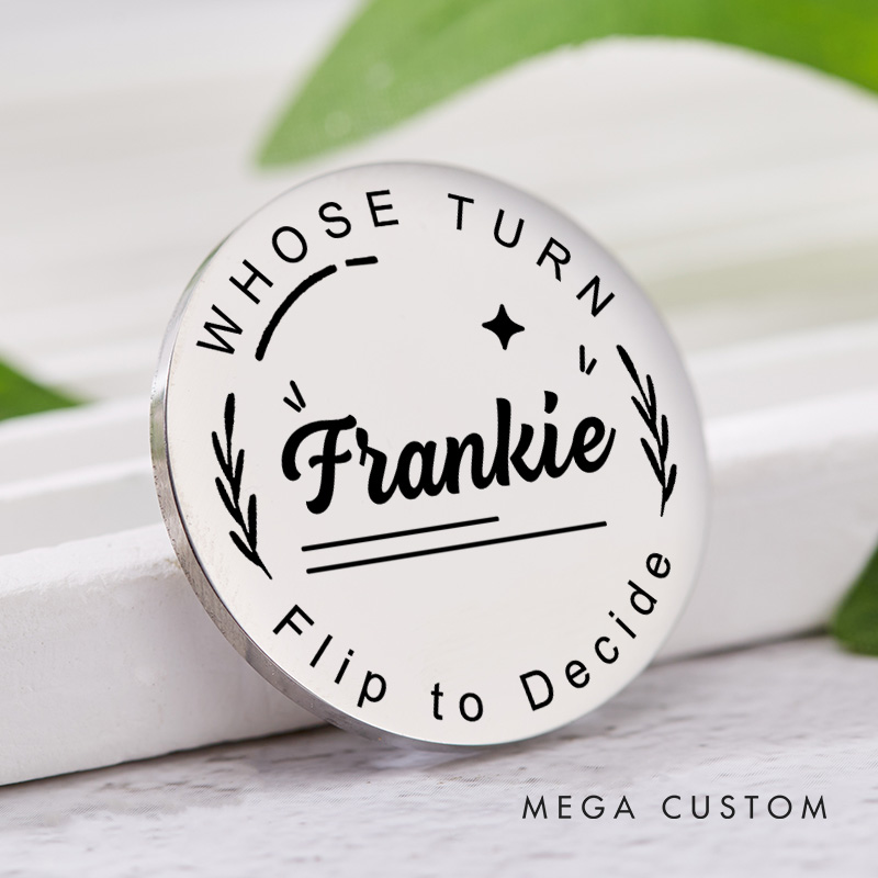 Personalized Couple Name with Wreath Decision Coin Newlyweds Whose Turn Flip to Decide Coin Valentine's Day Gift for Boyfriend Girlfriend Husband Wife