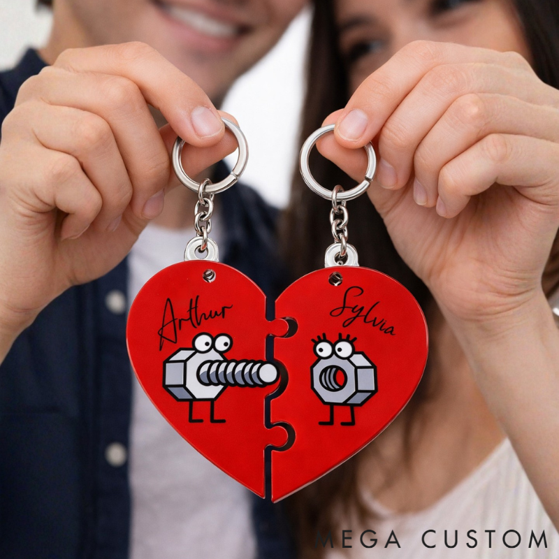 Personalized Heart Shaped Nut Keychain Custom Couple Names Romantic Holiday Gift for Couples