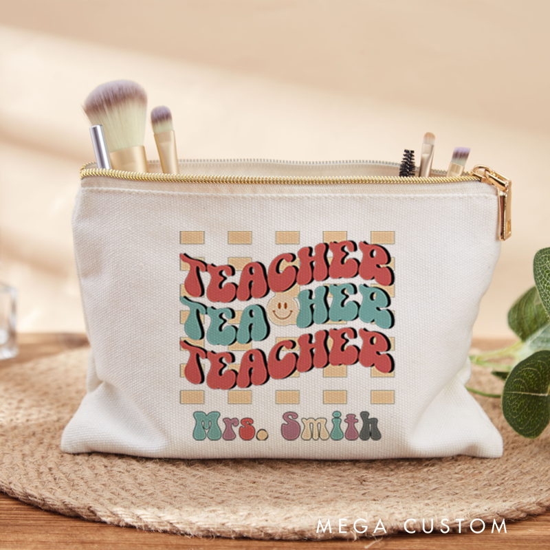 Personalized Teacher Makeup Bag Retro Teacher with a Smile Comfortable Stylish Makeup Bag Ideal Gift for Teachers