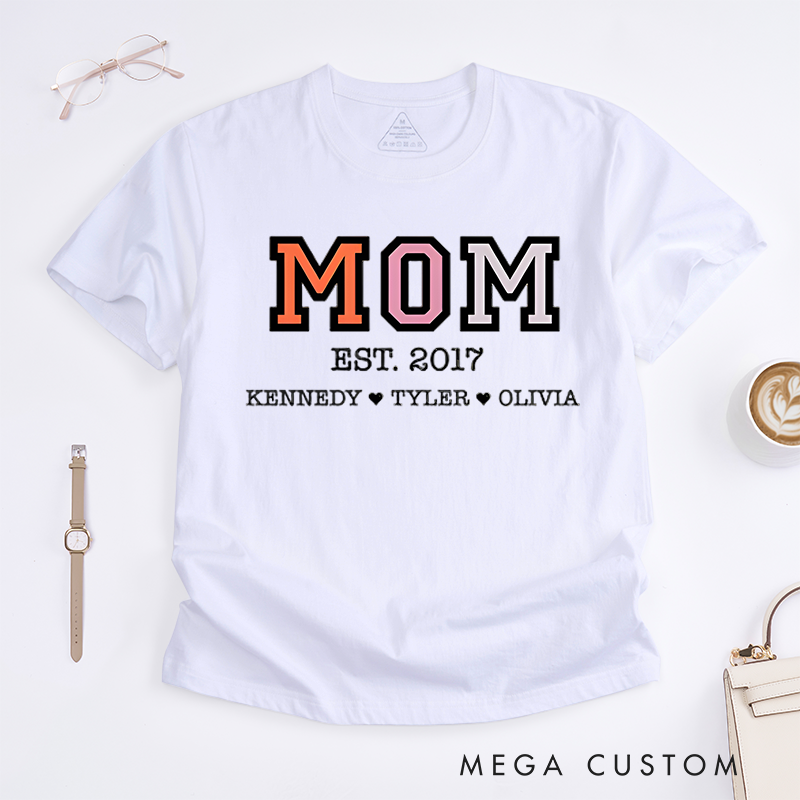 Personalized a Gift for Mother Vibrant Mom Design Classic T-shirt