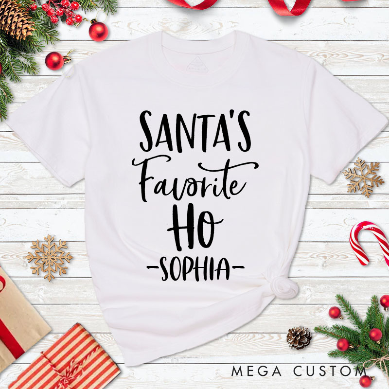 Personalized Couple Fun Santa and Santa's Favorite Ho Christmas T-Shirt with Name Couple Xmas Matching T-Shirt for Husband Wife Boyfriend Girlfriend