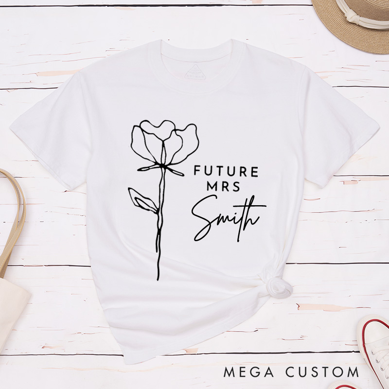 Personalized Minimalist Future Mrs and Lucky Mr with Flower and Arrow Matching Engagement Couple Classic T-Shirt