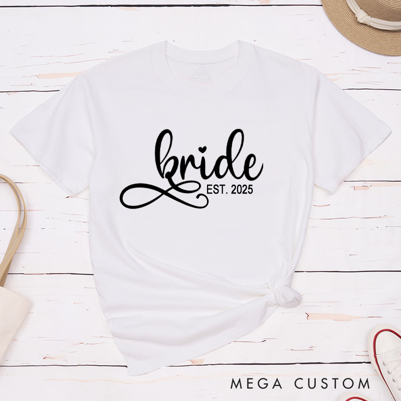 Personalized Elegant Bride and Groom with Year Matching Wedding Couple Classic T-Shirt