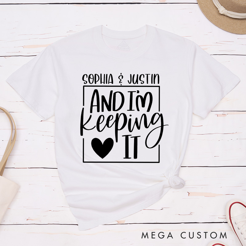 Personalized Playful Couple She Stole My Heart And I'm Keeping It T-Shirt Valentine's Day T-Shirt for Husband Wife Boyfriend Girlfriend Gift