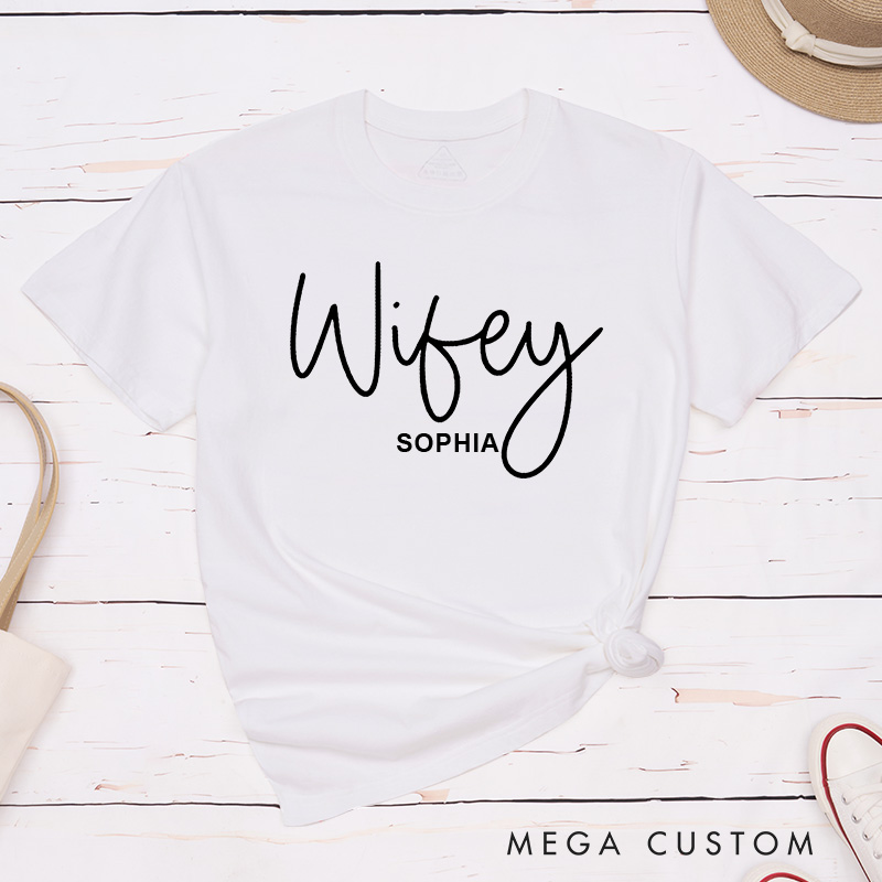 Personalized Couple Handwritten Hubby and Wifey Matching T-Shirt Valentine's Day Classic T-Shirt for Husband Wife Mr. and Mrs. Unisex Gift