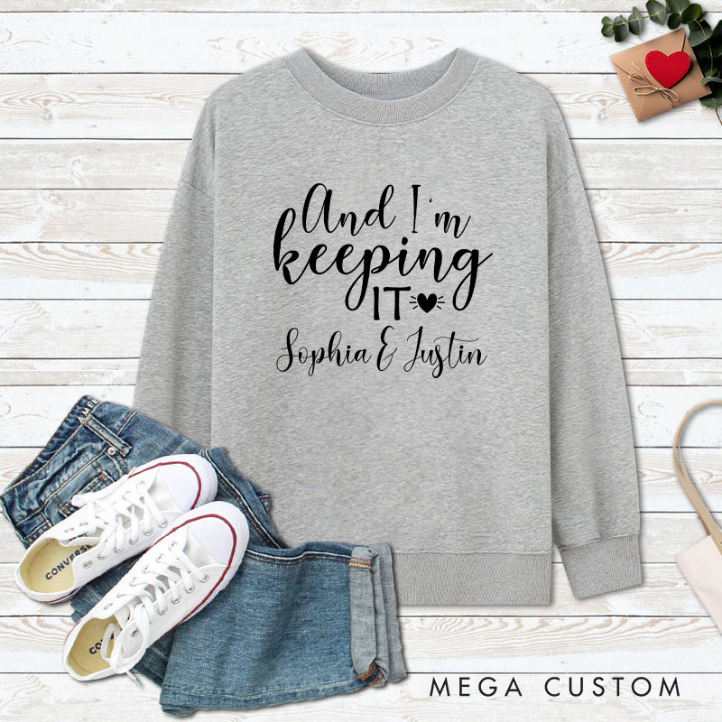 Personalized Couple She Stole My Heart and I'm Keeping It Matching Sweatshirt Couple Valentine's Day Sweatshirt for Husband Wife Boyfriend Girlfriend