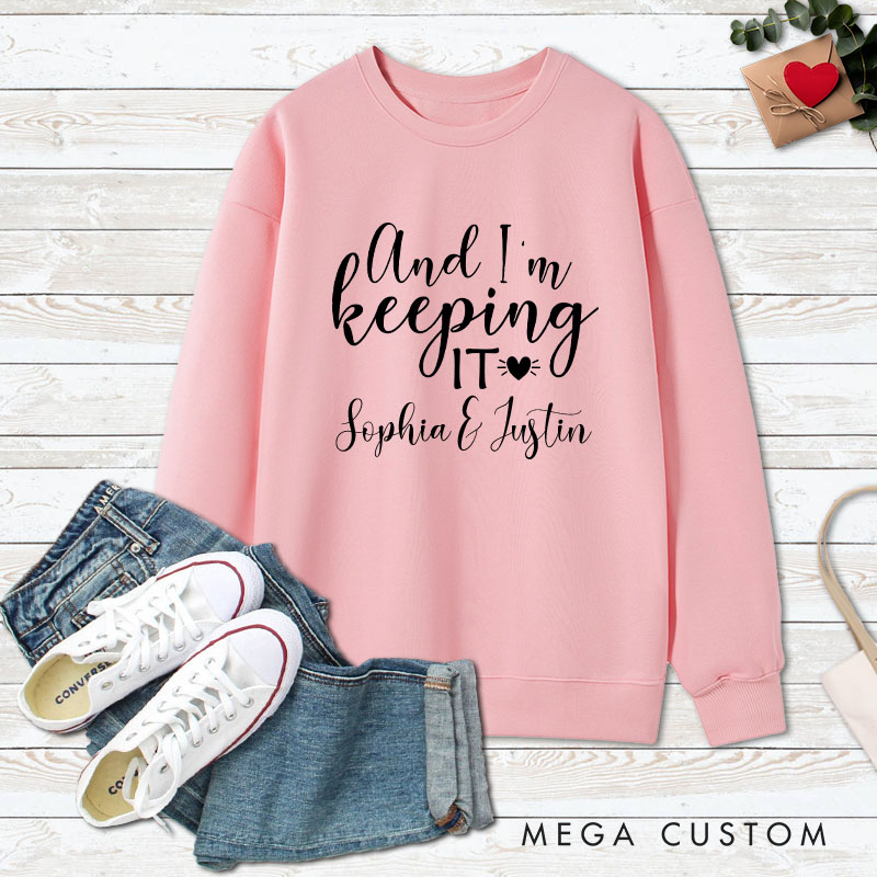 Personalized Couple She Stole My Heart and I'm Keeping It Matching Sweatshirt Couple Valentine's Day Sweatshirt for Husband Wife Boyfriend Girlfriend