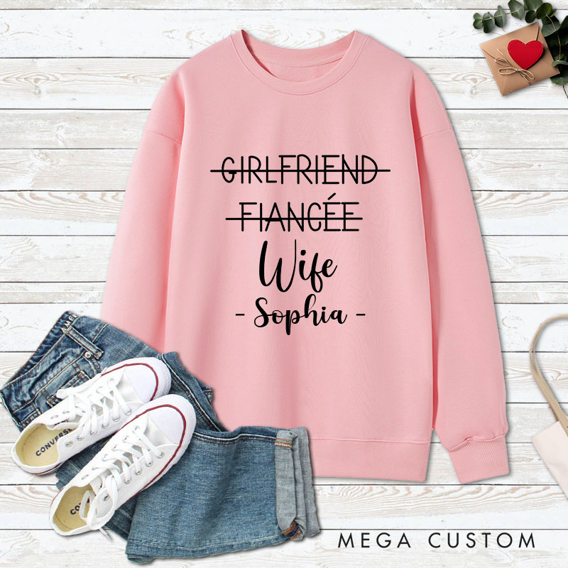 Personalized Couple Husband and Wife Matching Sweatshirt Couple Valentine's Day Sweatshirt for Husband Wife Hubby Wifey