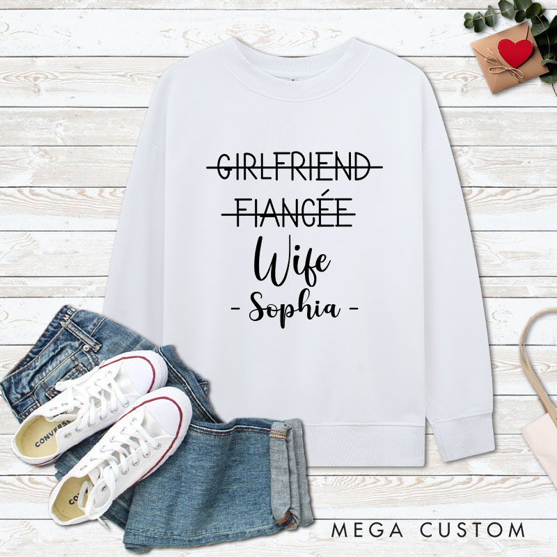 Personalized Couple Husband and Wife Matching Sweatshirt Couple Valentine's Day Sweatshirt for Husband Wife Hubby Wifey